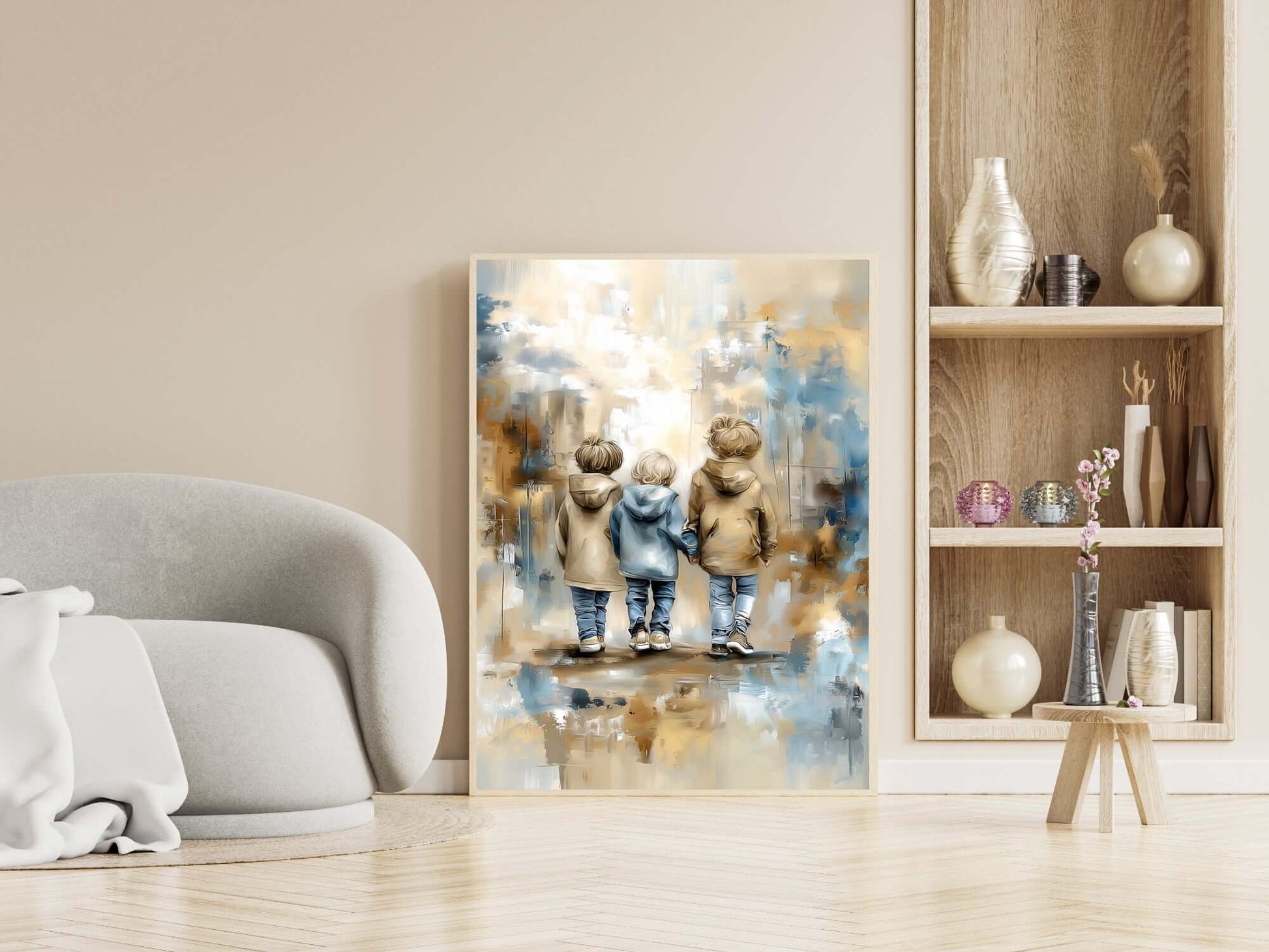 Tre Brødre kunstmotiv med tre gutter som går gjennom et drømmende landskap i beige og blå toner.